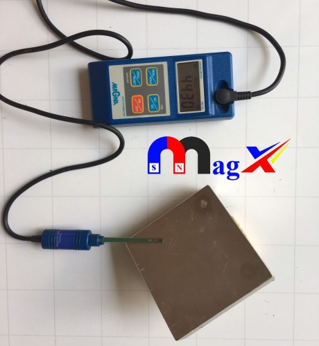 Nam châm đất hiếm...