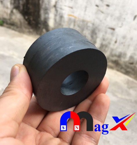 Nam châm Ferrite Ø 50x6mm Lỗ 22- Mã Y30